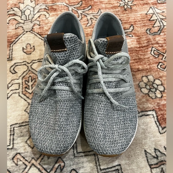 EUC New Balance Fresh Foam Cruz Decon V2 in ‘Olive’ - Picture 1 of 11